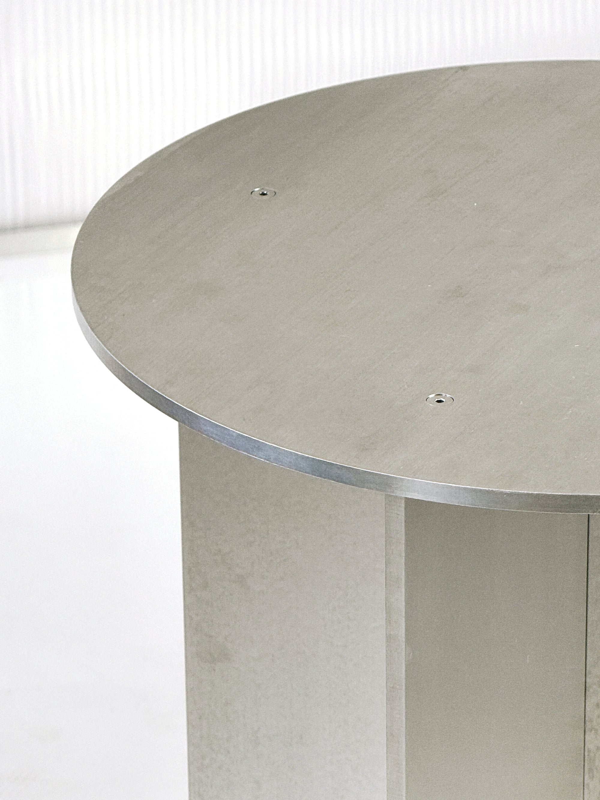 Aluminium Postmodern Pedestal Table