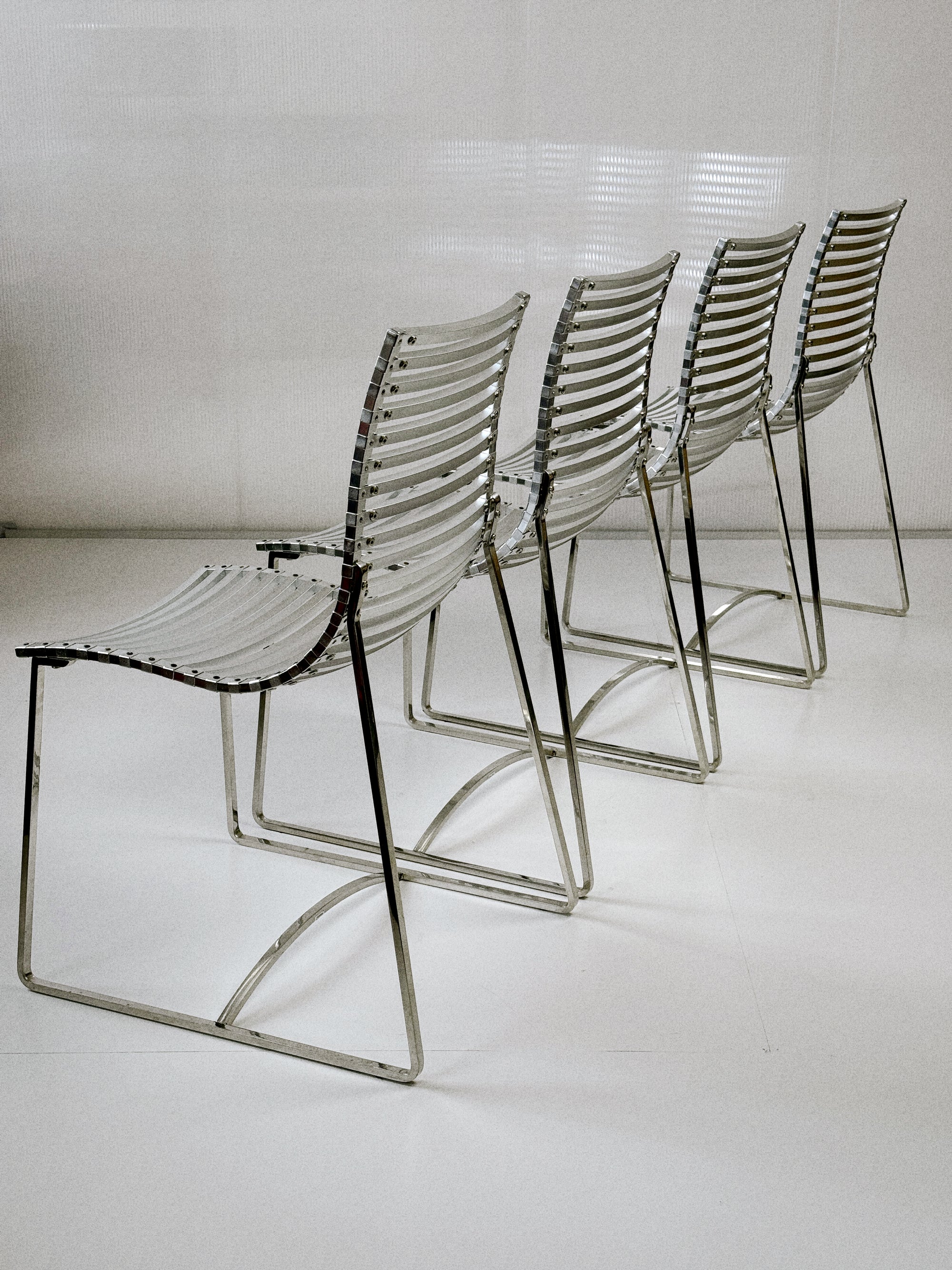 Set of 4 Postmodern Slatted Aluminium Slat Dining Chairs