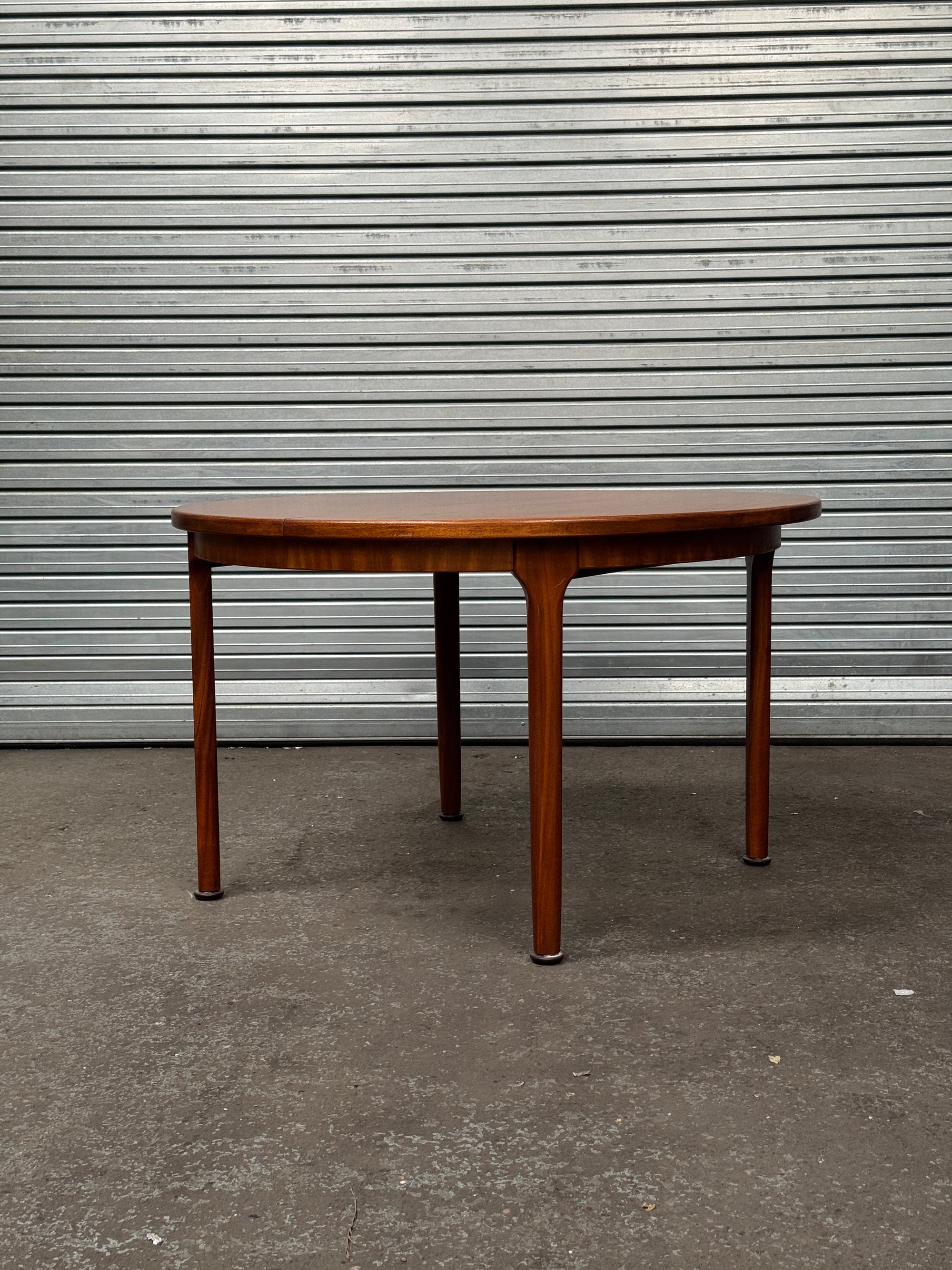 McIntosh Mid-Century Round Extendable Dining Table | Teak | 1960s