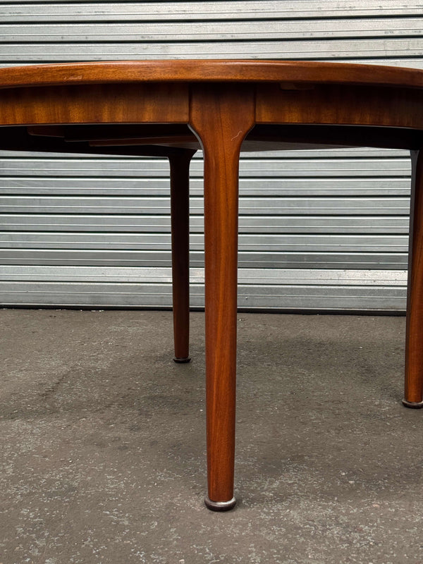 McIntosh Mid-Century Round Extendable Dining Table | Teak | 1960s