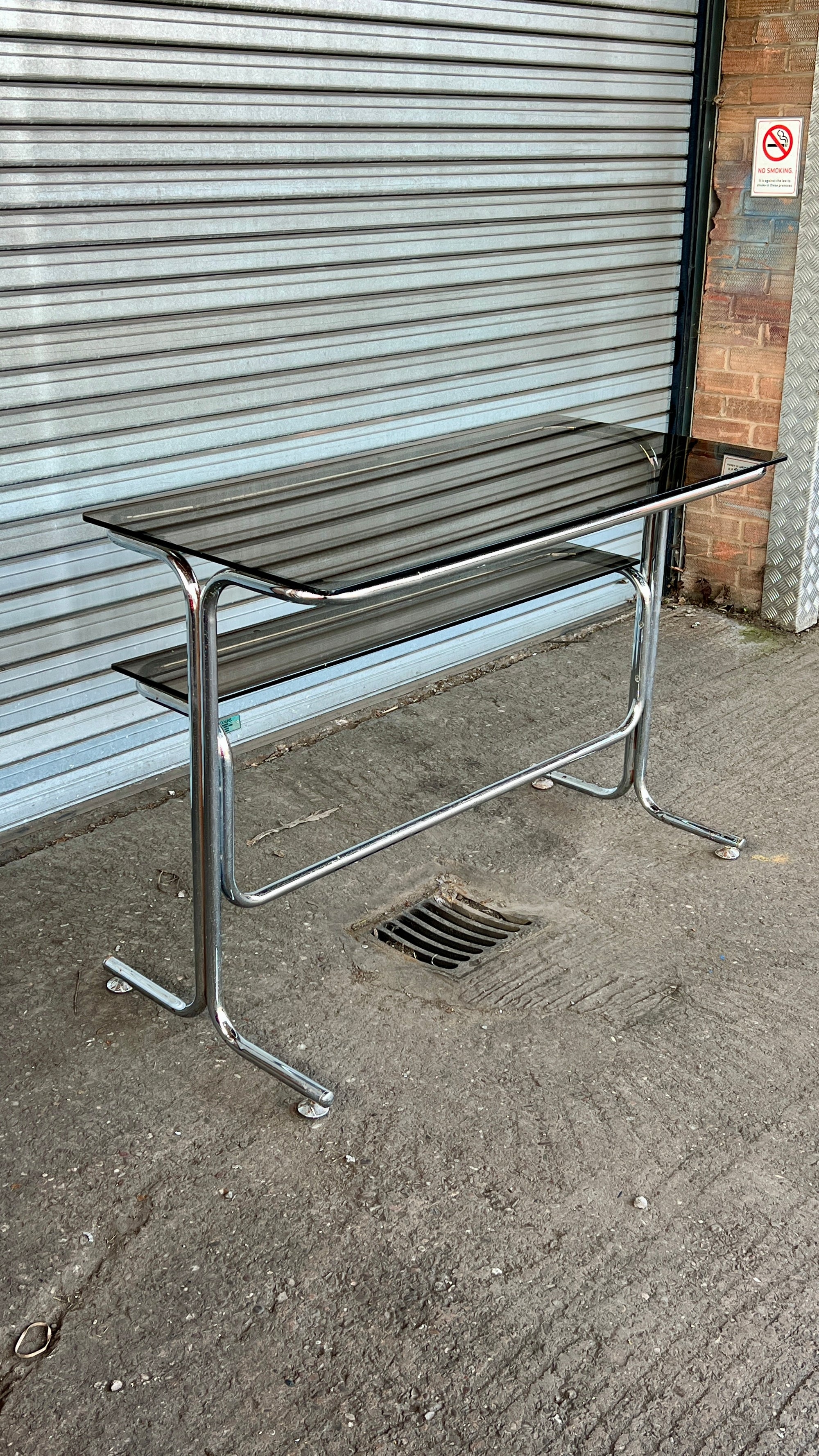 Pieff Eleganza Breakfast Bar/Cocktail bar designed by Tim Bates