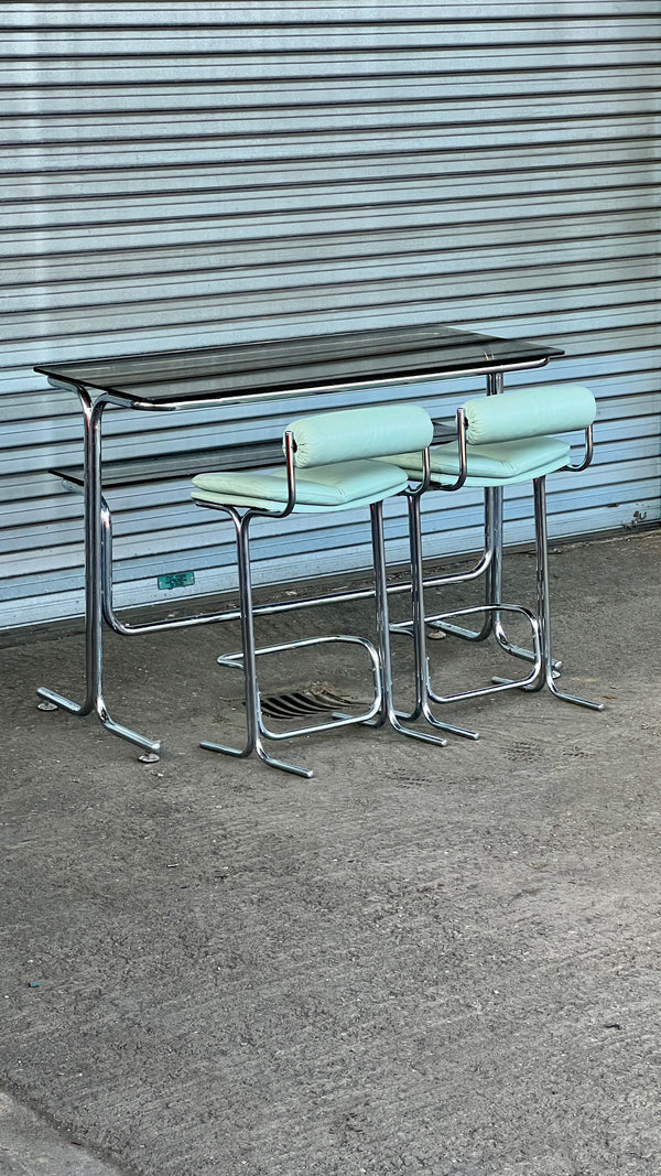 Pieff Eleganza Breakfast Bar/Cocktail bar designed by Tim Bates