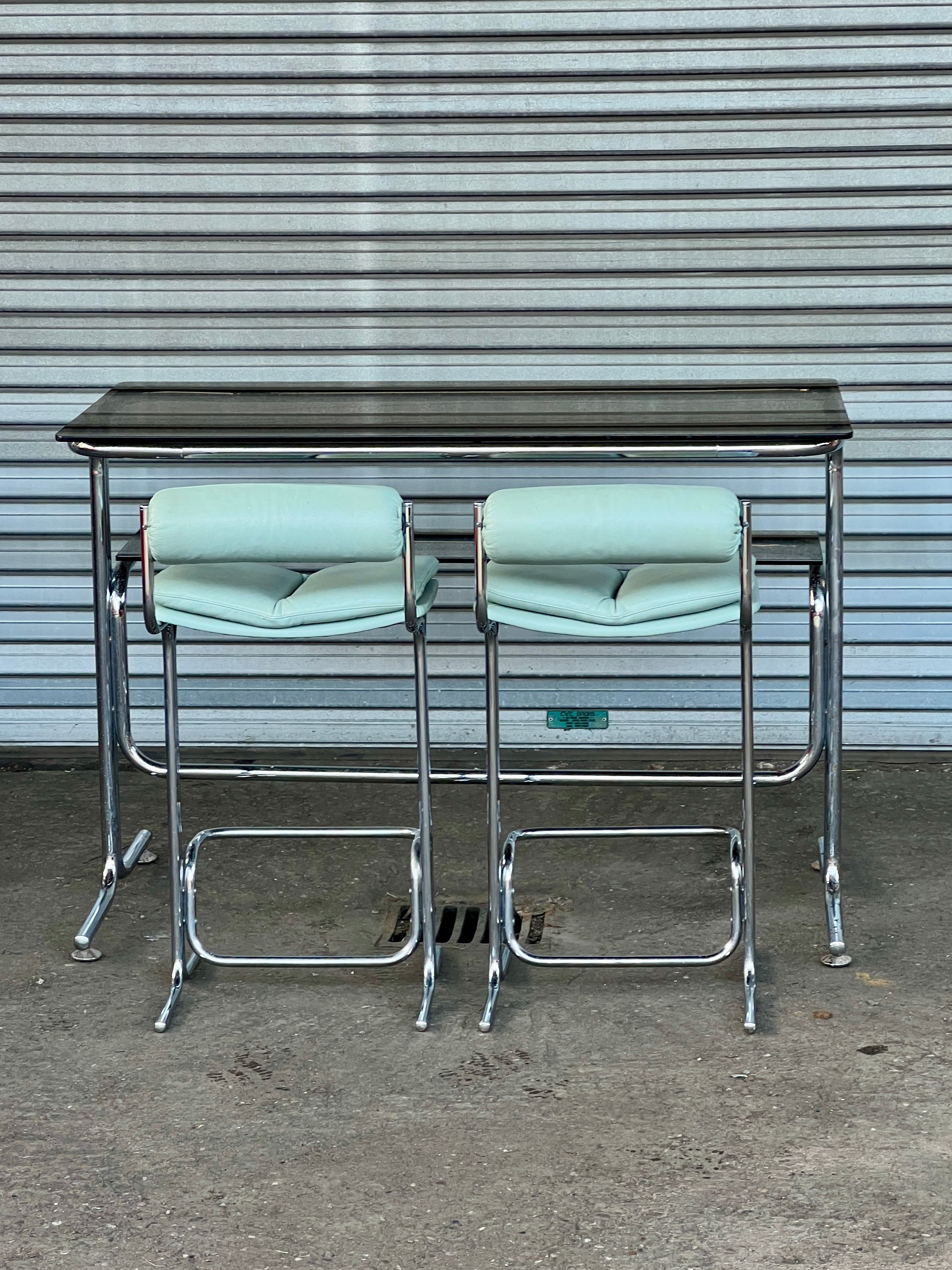 Pieff Eleganza Breakfast Bar/Cocktail bar designed by Tim Bates